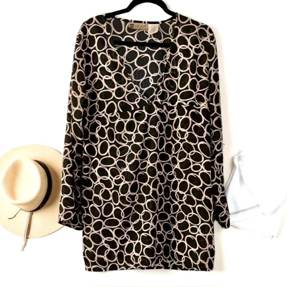Ingear Black and White Cover-Up